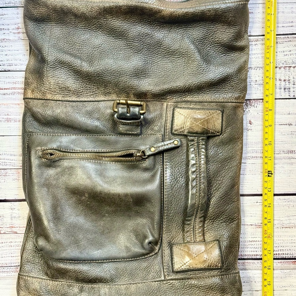 Italian Leather Backpack in Dark Brown (unisex) - Picture 11 of 12